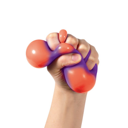 NeeDoh Color Change Squeeze Heart - US 3213
